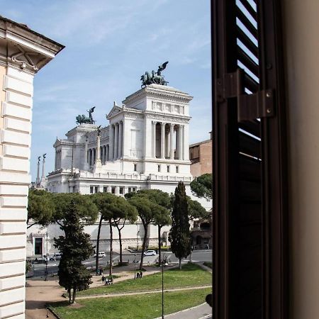 The Best Rent - Apartment With A View On Altare Della Patria Rom Exteriör bild